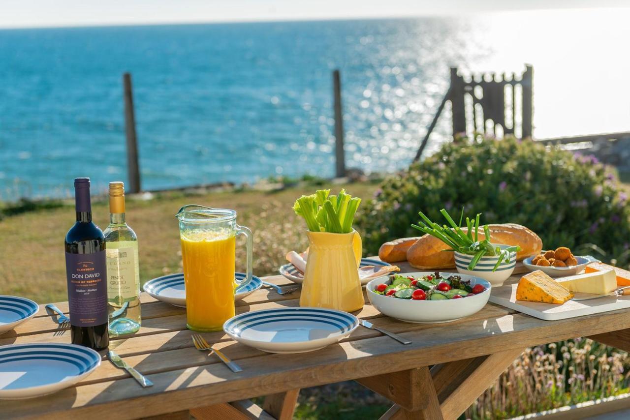Sound Of The Sea, Beach Front Bungalow With Hot Tub, In Тиуин Екстериор снимка